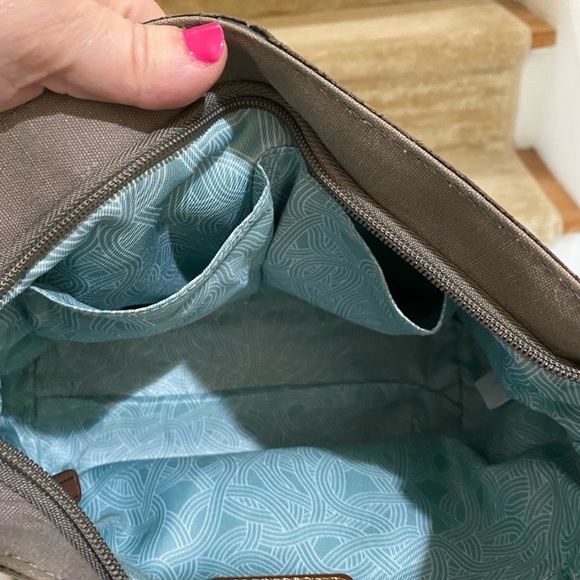 Gray the Sak distressed leather look shoulder bag. - Picture 3 of 6